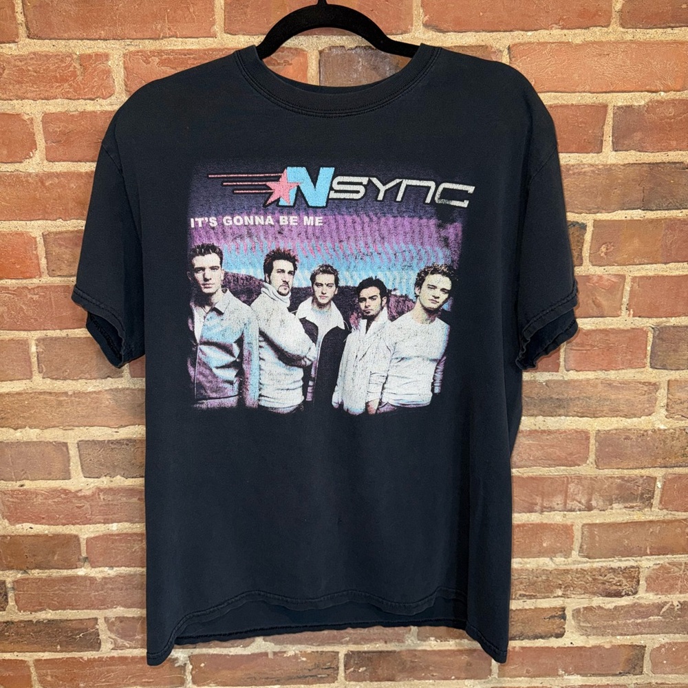 NSYNC ‘It’s Gonna Be Me’ Band T Shirt‎ Black Graphic Short Sleeve Y2K Black Pink